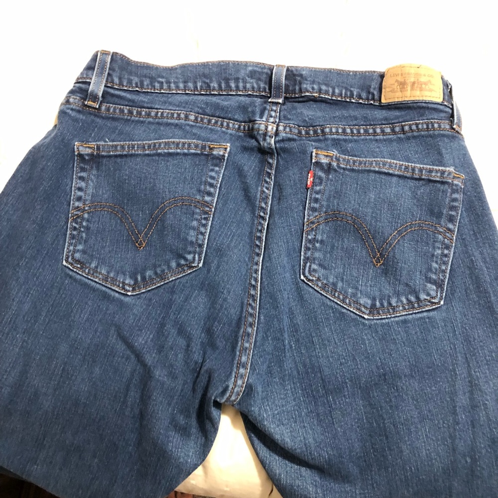 Levi’s jeans- Curvy bootcut 529